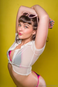 Big swimsuit photoset 3 different looks 37 photos in total im all