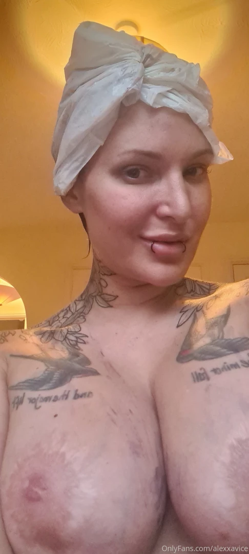 Currently cobered in hair die 9pm might be a dream i ll keep you part 1 