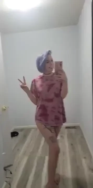 Just stopping by to show u my booty i mean to say hi 