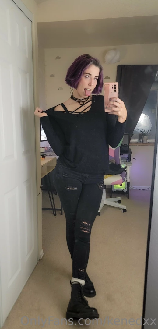 My concert outfit for tonight and what s underneath of it you guys say 