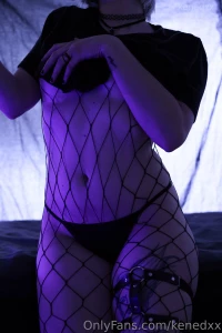Ready to get stepped on - 29 pics in this set -- 15 booty pics 5 tummy part 1