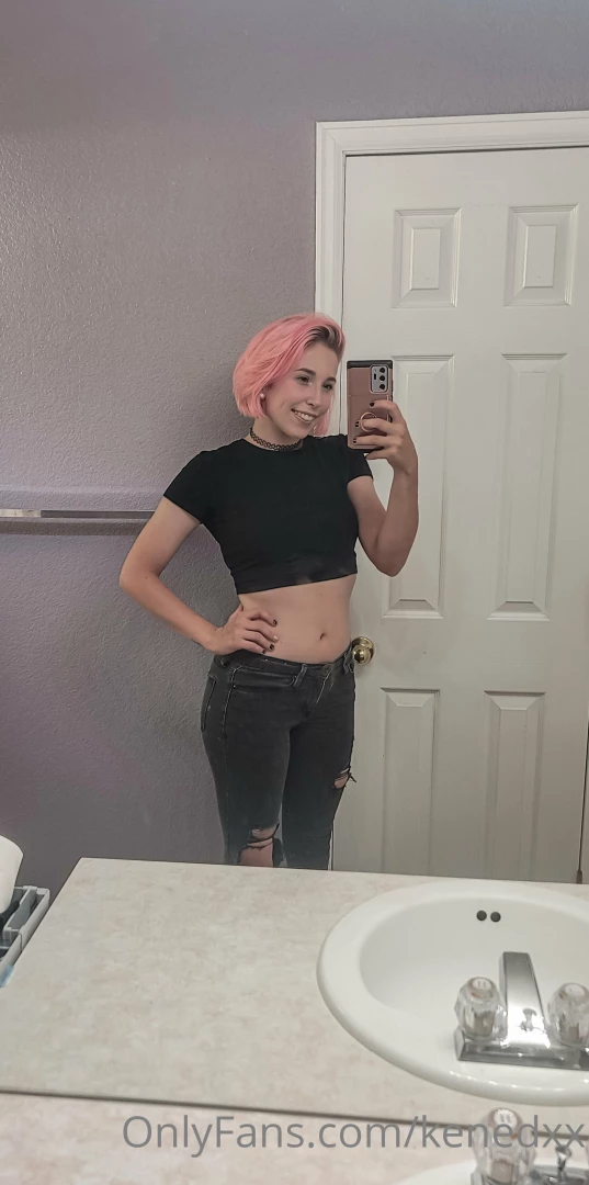 Hiiii i get to see one of my favorite bands tonight i m too excitedddd part 2 