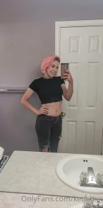 Hiiii i get to see one of my favorite bands tonight i m too excitedddd part 2