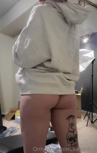 Like to give spanks part 1