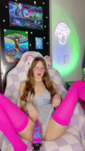 Ohhh man this tentacle fucked my creamy pussy so good the suction cups