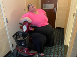 When my phone says the food has arrived