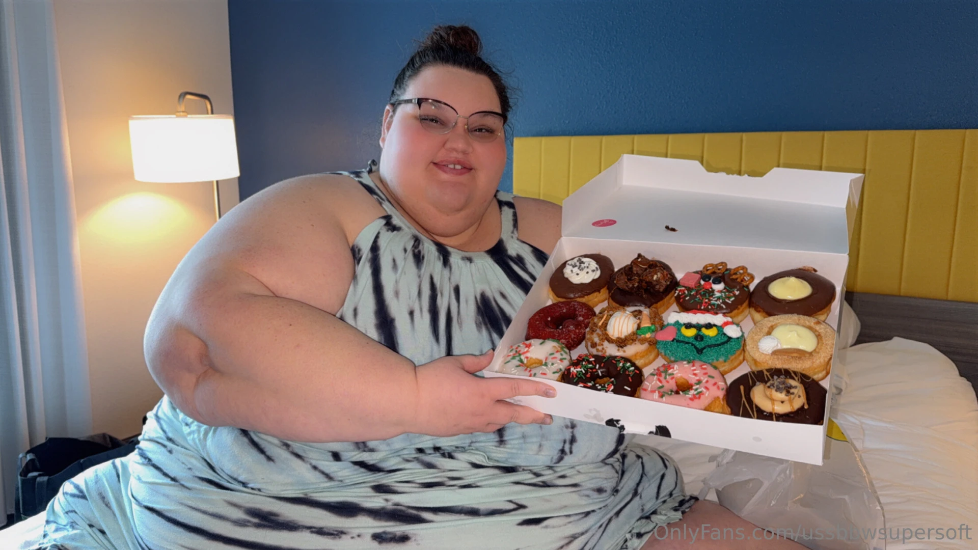 Donuts look how cute the grinch and the reindeer are 