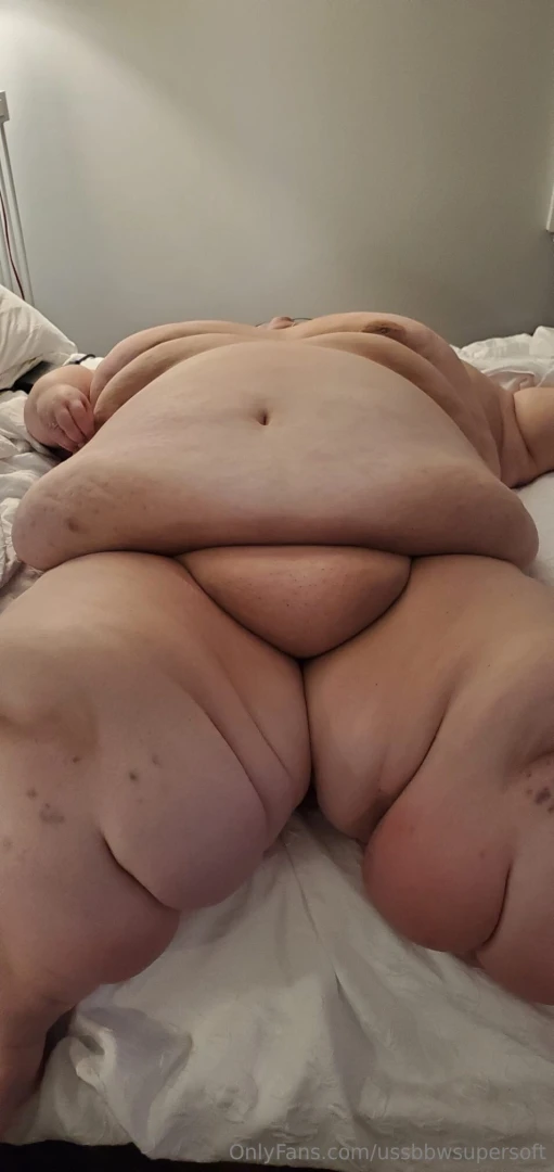 Bury your face in my fupa and caress my belly 