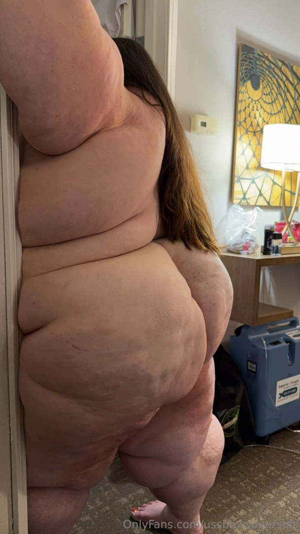 Hump day is always a good day when you have this much cake in your 