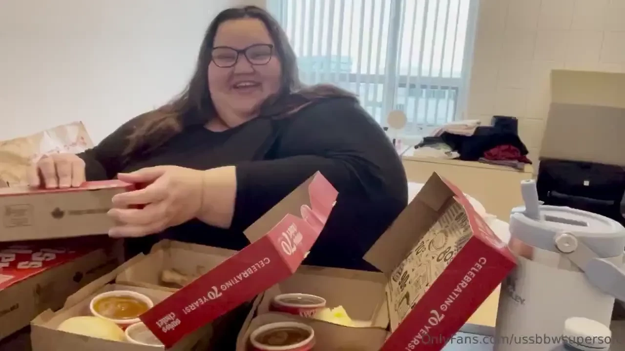 Oop i hate when they forget my cutlery i ate four entire quarter 