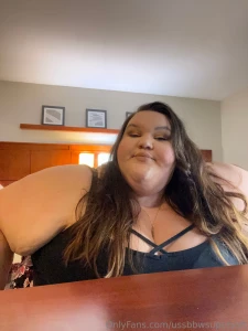 Can you tell how hangry i was in this photo it takes sooo long to get