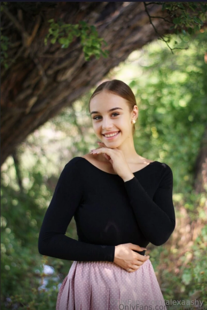 Free subscription only today emily_4u she s so kinky for her age but part 155 