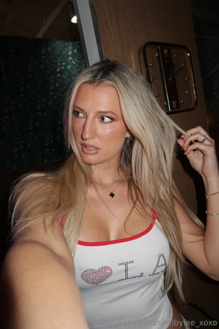 Can you guess what i m wearing right now dms are open if you really 