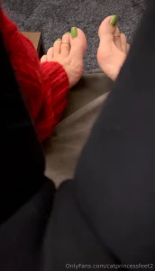 Tip to enjoy this gem cameltoe-real toe titled clip