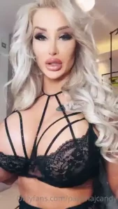 Paulina_candy wanna for free tip 10 under this post to receive 3