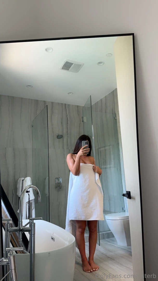 Slide into my dm to make me drop that towel 