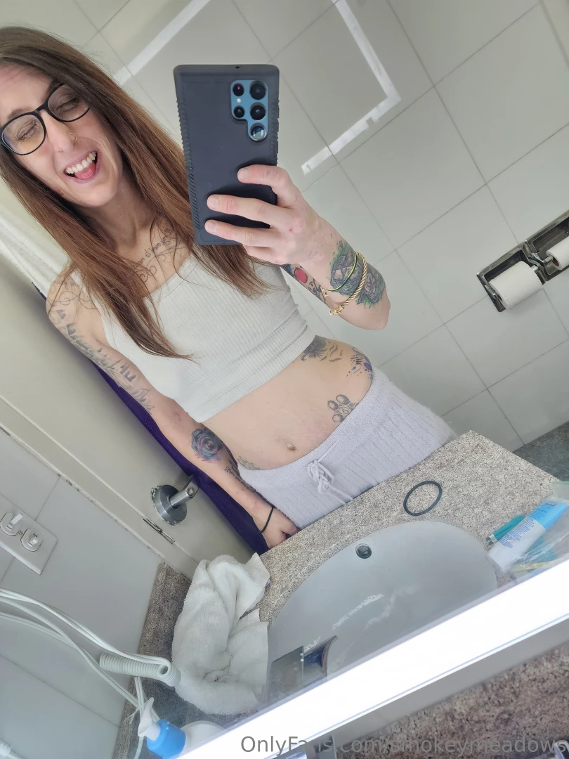 Mirror mirror snapped some pics in the mirror 