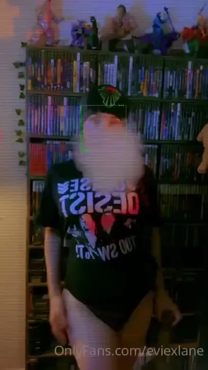 Real hot girl cowboy shit 