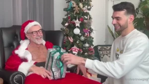 Not everyday you get the chance to be a santa to a gorgeous younger