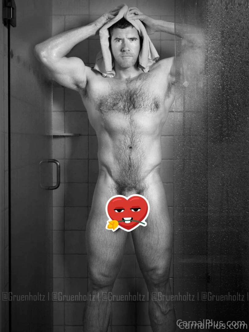 I know you like to be dominated by daddy why don t you join me now 