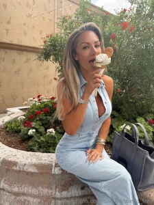 Say it i m your favorite