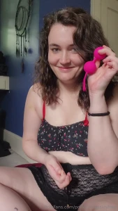 I pulled out the double kegal balls today that grip is gonna be