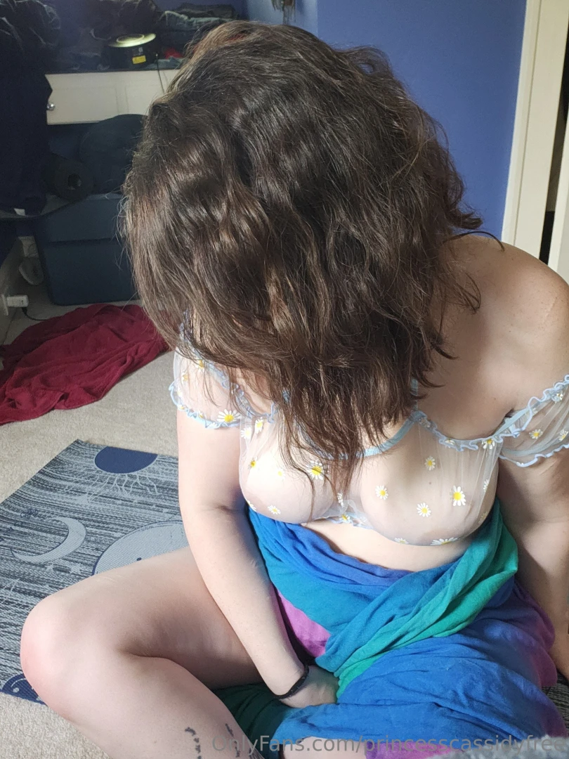 Heyyyy cuties my vip page is on sale right now and shouldn t be part 3 