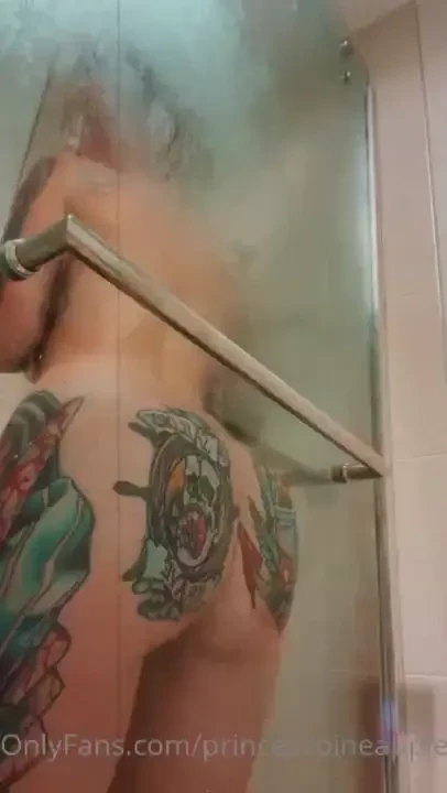 Press me up against the shower door and have your way w me 