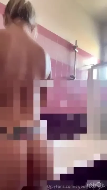 Buongiorno tesoro stamattina ero molto accaldata cos ho deciso di 