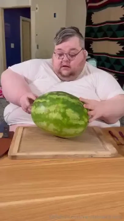 Hell i was so water bloated after watch the massive hog finish off a 