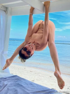 Hanging there babe the weekend is cuming