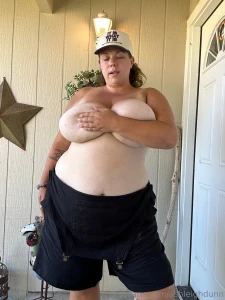 Who s ready for some new titty videos amp photos part 5