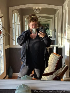 I took a 10 minute shower video last night - do ya want it