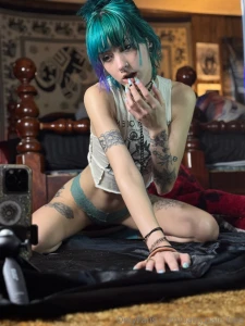 I felt so hot in this i think thats an understatement but the sounds part 1