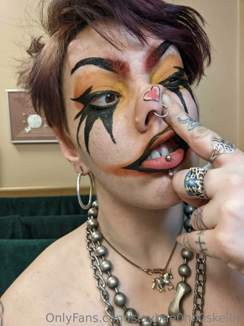 Honk honk to my 3 fans thanks for your support please continue to part 3 