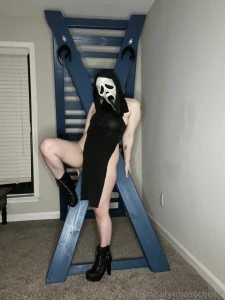 Happy halloween my pretty little victims