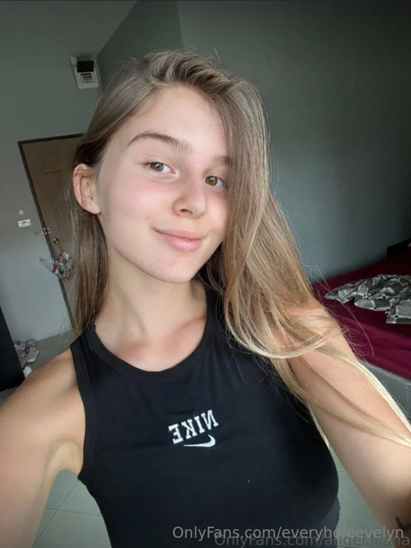 Everyholeevelyn part 66377 