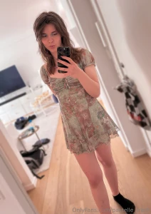 Would you take me on a romantic dinner y or n