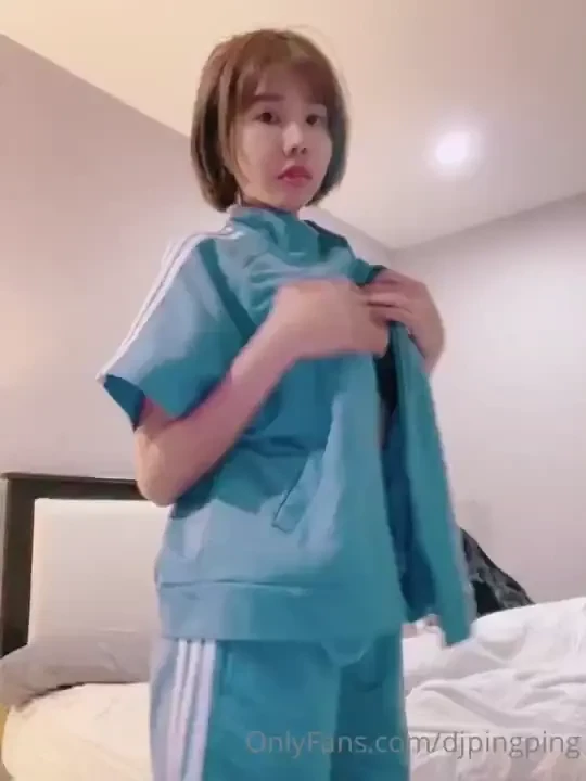 Thanks for support me when i slowly take off my sportswear part 1 