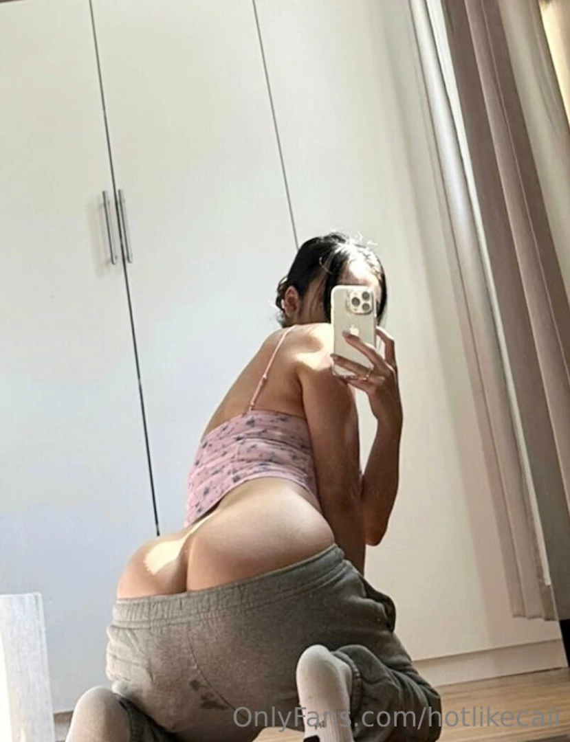 My pussy gets so wet soaked through my sweats 