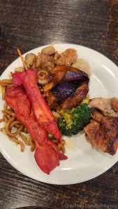 I went to an ayce buffet yesterday and cleared 7 plates in total but i part 1