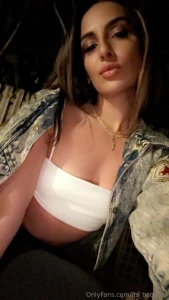 Happy friday i dont have plans if you dont can i be your date tonight