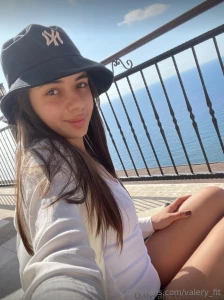 Free subscription only today desire_livi she s so kinky for her age part 12