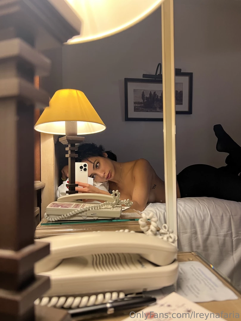 Alone in this hotel room wanna see what i got up to 