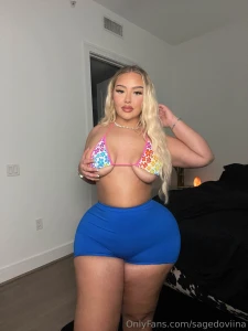 I want you to pull my short off with your mouth part 1