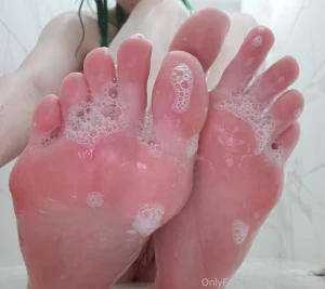 Keeping these feet sparkly clean part 1