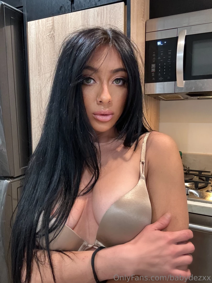 Kiss my lips and make me feel loved you know which lips i mean right part 6 