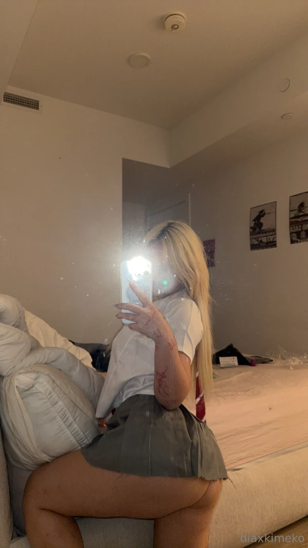 Can i dress up for you i want to make you custom content using your part 17 