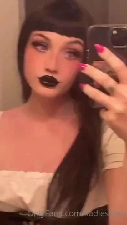 Omg should i do a pov dick sucking video in these new contacts 