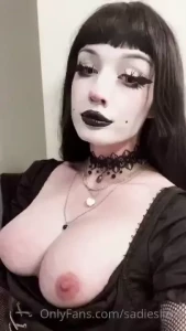 More goth sadie content including a little pov walkabout wish i could